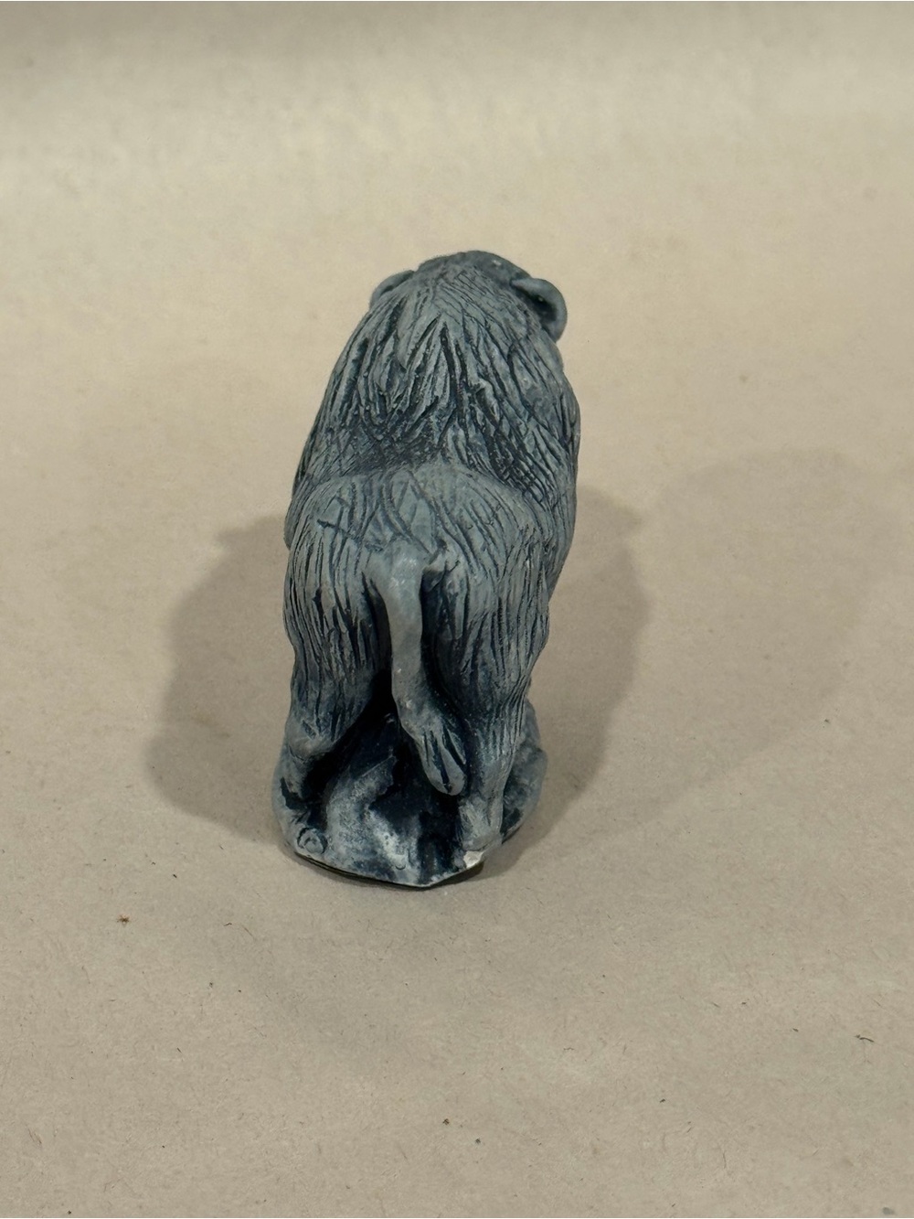 Blue Volcanic Ash Buffalo Bison Handcrafted Figurine From Mount St. Helens USA - Picture 3 of 4